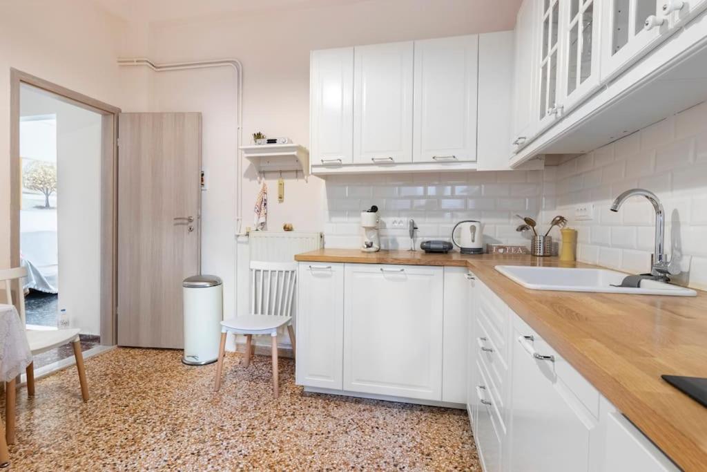 Vintage Charm Apt Near Centre Ираклион Экстерьер фото